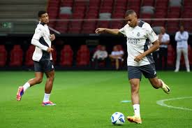 振奋人心的 振奋人心的